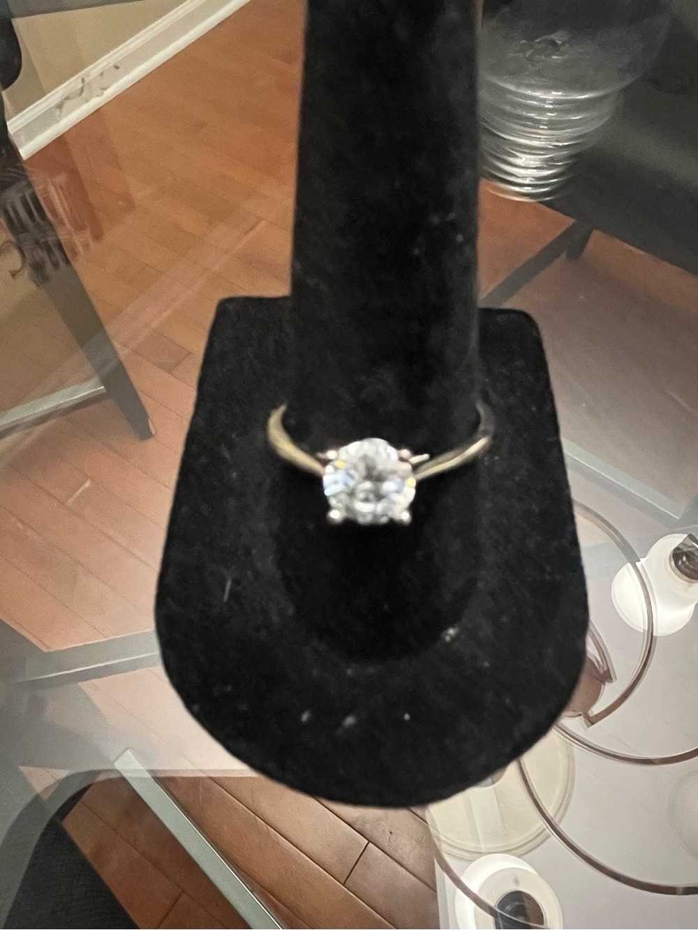 💎 Moissanite Solitaire Ring – Size 7